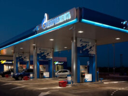 В Крыму половина АЗС осталась без бензина, на юге России — каждая седьмая