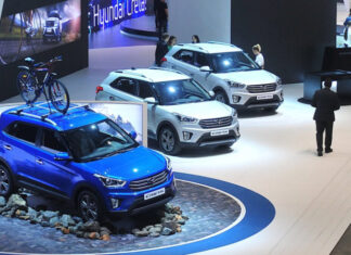 В России начали массово закрываться автосалоны