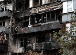 Атака дронов РФ на Киев: 19-летняя девушка и ее 46-летняя мать погибли, прячась в ванной | ВИДЕО