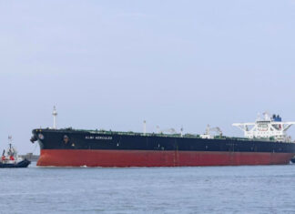 Греческие компании отказываются возить российскую нефть после санкций Трампа