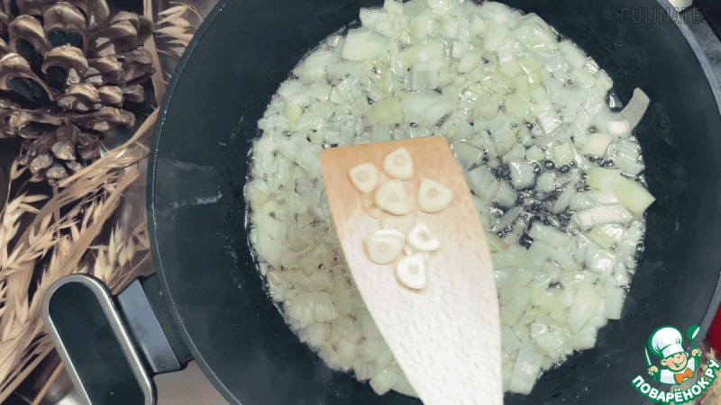 Яичница с булгуром и помидорами