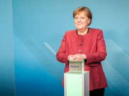 Меркель возложила часть вины за войну в Украине на Польшу и страны Балтии