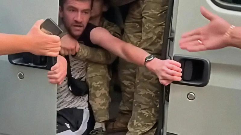 Нардеп: Почти все видео с ТЦК о «бусификации» созданы искусственным интеллектом