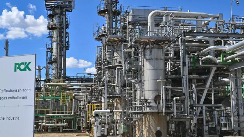 Немецкая «дочка» «Роснефти» получила освобождение от санкций США