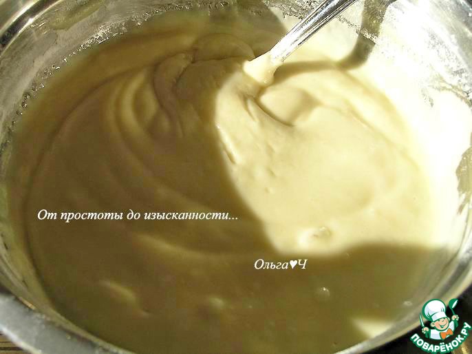 Постная шарлотка с малиной и яблоками