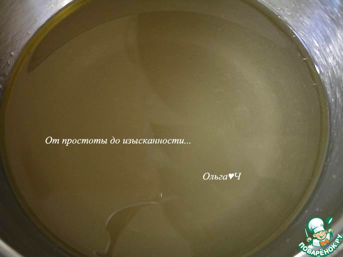 Постная шарлотка с малиной и яблоками