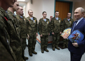 Путин встретился с оккупантом-вором, судимым за кражу Евангелия