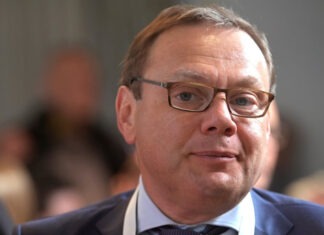 СМИ: Российский олигарх Фридман хочет купить фирму, предоставляющую облачные услуги для «Дії», АМКУ не видит рисков