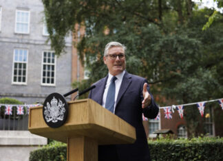 Стармер призовет «коалицию желающих» предоставить Украине дальнобойное оружие