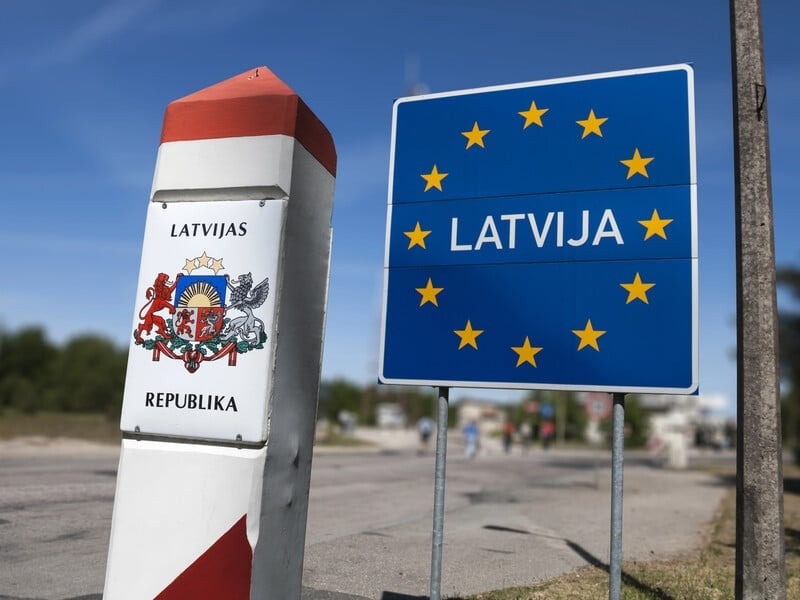 В Латвии планируют депортировать более 800 россиян