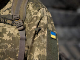 В Тернопольской области мужчины на «гелике» напали на автомобиль ТЦК и помогли сбежать военнообязанному