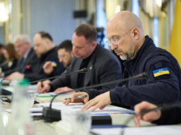 Зеленский поручил Шмыгалю обеспечить производство и экспорт дронов до конца года