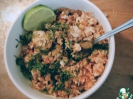 Жареный рис с крабом и яйцом