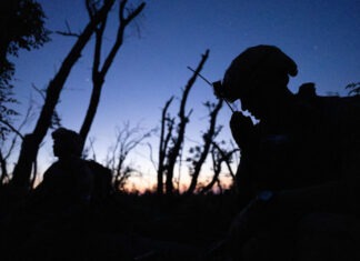 «2000 метров к Андреевке» официально выходит онлайн: где смотреть фильм