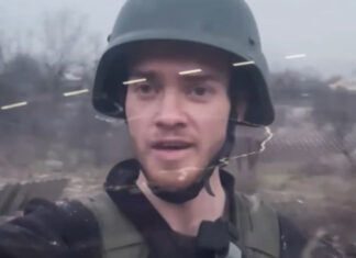 Документальный фильм о британском волонтере, который спасал украинцев, получил Эмми