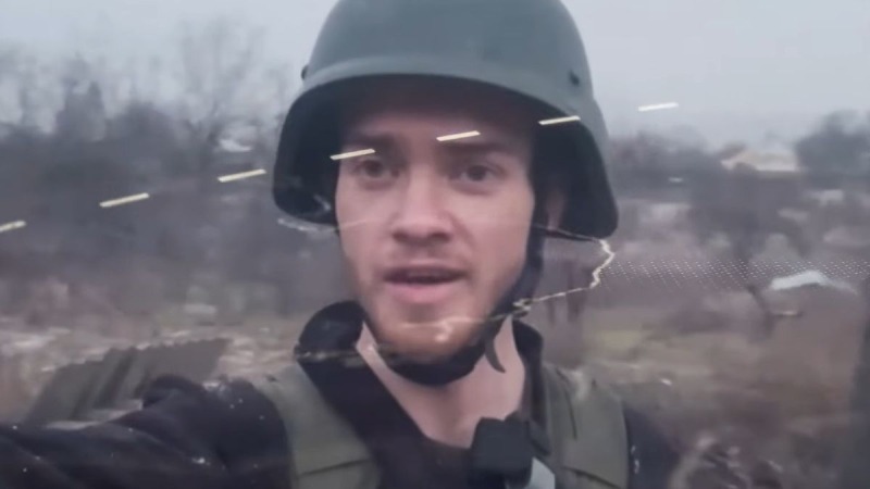 Документальный фильм о британском волонтере, который спасал украинцев, получил Эмми