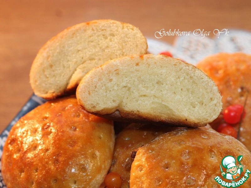 Дрожжевые ванильные булочки на молоке