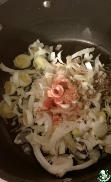 Фасоль с томатами, орегано и фетой