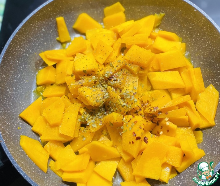 Фрикадельки в тыквенном соусом