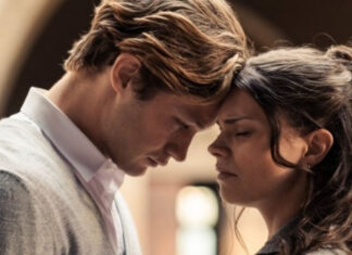 Где смотреть онлайн топовую мелодраму «Макстон-холл», которая завирусилась в сети