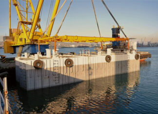 Морские дроны уничтожили один из трех нефтеналивных причалов в Новороссийске