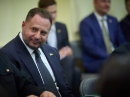 Нардеп: Зеленский не будет увольнять Ермака и пойдет в контратаку на причастных к «МиндичГейту»