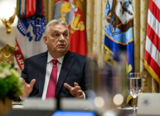 Орбан готовит новый псевдореферендум и пугает «украинской военной мафией»