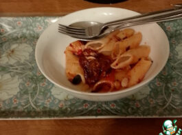 Паста в соусе из запечённых перцев