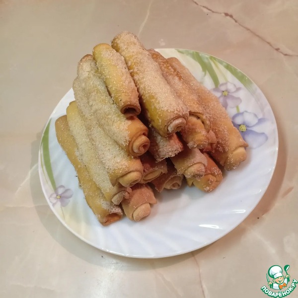 Печенье из дрожжевого теста «Сахарные трубочки»