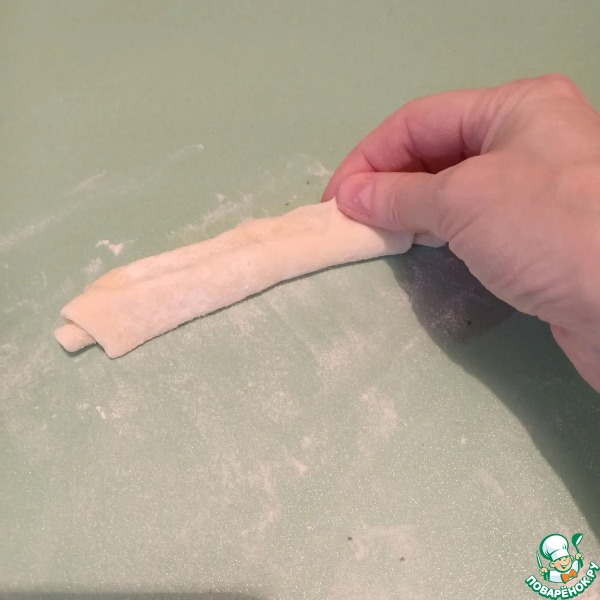 Печенье из дрожжевого теста «Сахарные трубочки»