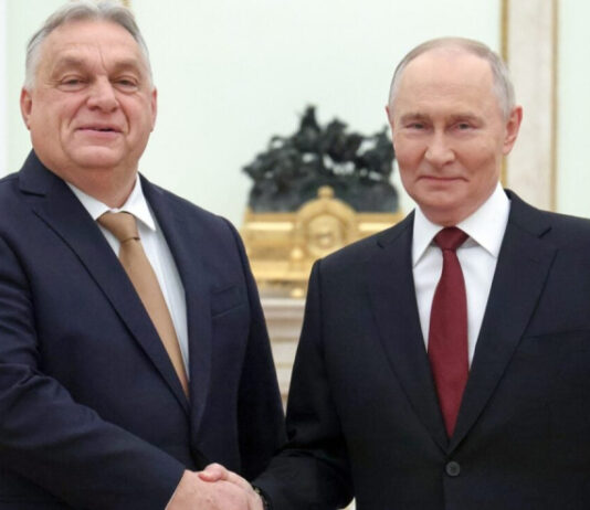 Politico: Европейские лидеры высмеивают проявление любви Орбана к Путину