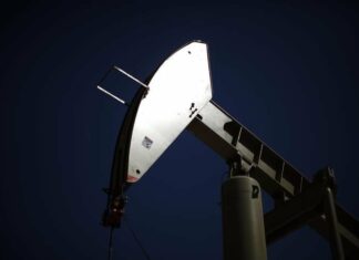 Reuters: Нефтегазовые доходы России в ноябре обрушатся на 35%
