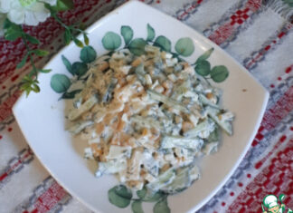 Салат с сыром и кукурузой