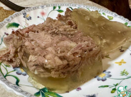 Шейное заливное. Шеи индюшачьи