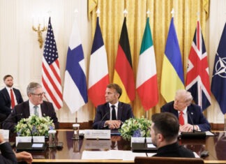 СМИ: Европейские лидеры сплотились вокруг Зеленского и отвергли ключевые элементы мирного плана США