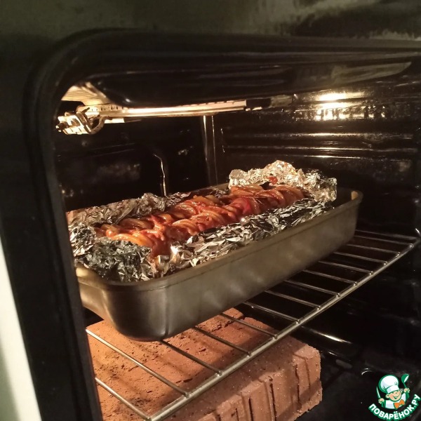 Свинина на шпажках с беконом и картофелем