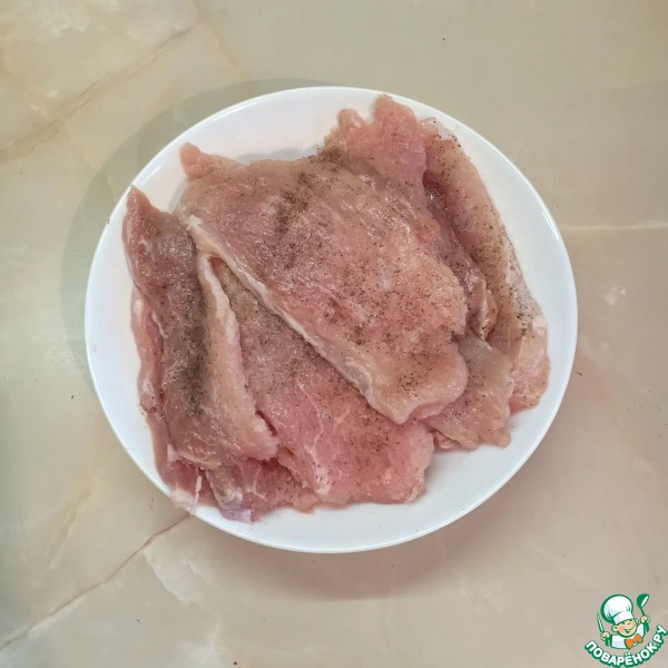 Свинина на шпажках с беконом и картофелем