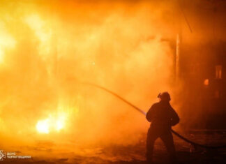 The Guardian: Россияне разбили одну из последних электростанций в Черниговской области