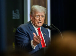 Трамп объявил о закрытии воздушного пространства над Венесуэлой