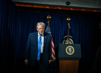 Трамп отменил 92% указов Байдена