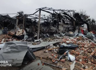 Уничтожены посылки почти на 10 млн грн: Россия ударила по отделению «Новой почты» в Чугуеве