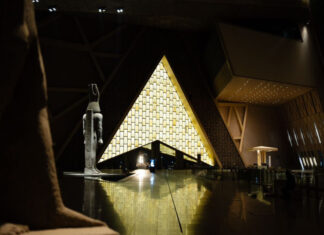 В Египте открыли крупнейший археологический музей мира, который строили 20 лет | ФОТО