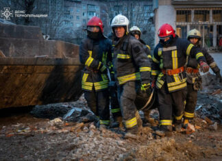 В Тернополе завершили разбор завалов после российского удара. 33 погибших