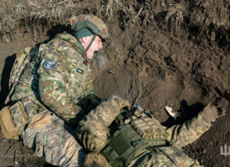 Военные попали под комбинированный удар РФ на Днепропетровщине: есть погибшие и раненые