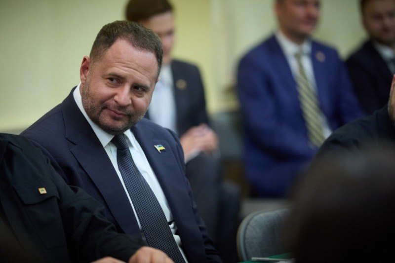 Железняк: Во фракции «Слуга народа» назревает бунт, требуют увольнения Ермака