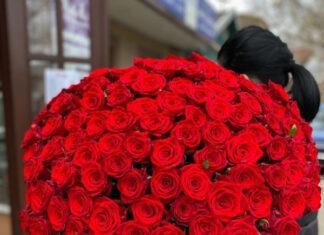 101 роза — эффектный подарок на любой случай