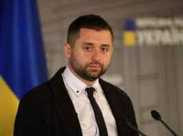 Арахамия: Мирное соглашение будет либо плохим, либо очень плохим, либо его не будет