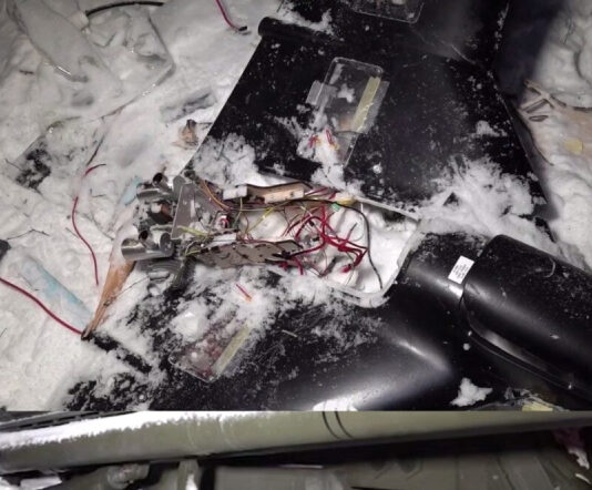 «Атака» на резиденцию Путина: В РФ нарисовали фейковую карту движения дронов и показали «сбитый БПЛА» | ФОТО | ВИДЕО