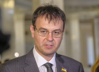 Гетманцев объяснил низкие зарплаты украинцев низкой производительностью их работы