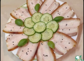 Грудинка, запеченная с томатной пастой